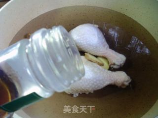 琵琶腿肉拌芹菜的做法步调：2