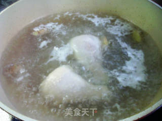 琵琶腿肉拌芹菜的做法步调：3