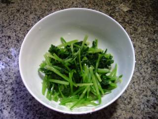 琵琶腿肉拌芹菜的做法步调：12