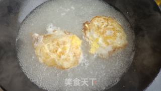 菊花脑煎蛋汤的做法步调：5