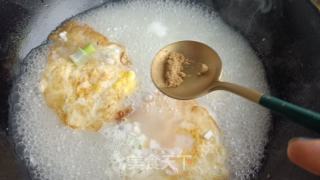 菊花脑煎蛋汤的做法步调：7