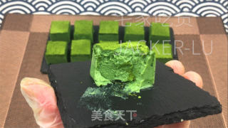抹茶奶冻小圆，没有需求吉祥丁，心感细致柔滑，光彩翠绿鲜明。的做法步调：14