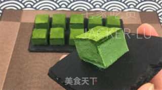 抹茶奶冻小圆，没有需求吉祥丁，心感细致柔滑，光彩翠绿鲜明。的做法步调：12