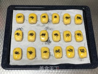 豆沙一心酥的做法步调：6