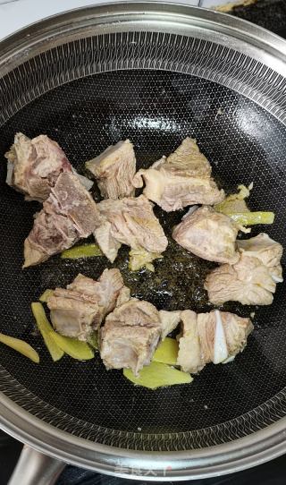 白烧排骨的做法步调：3