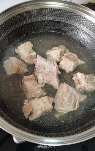 白烧排骨的做法步调：1