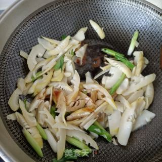 青蒜炒雷笋的做法步调：12