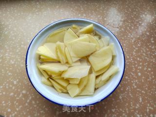 土豆炒肉片的做法步调：2