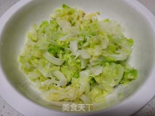 热炝包菜的做法步调：3