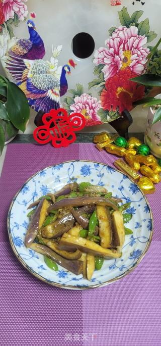 青椒炒茄子的做法步调：11