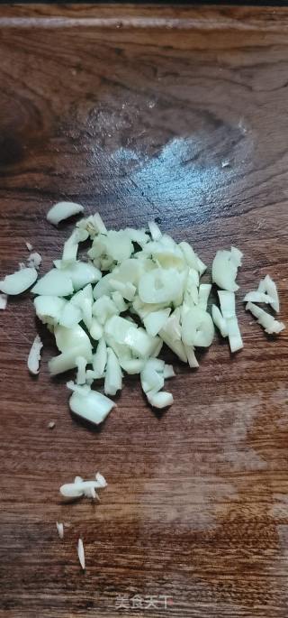 韭菜炒鸡蛋磷虾干的做法步调：2