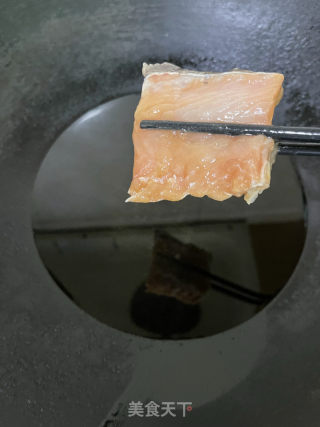 干锅鱼的做法步调：5