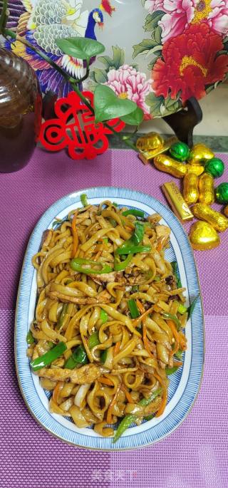 肉丝辣椒炒河粉的做法步调：11