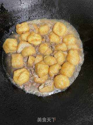 油豆腐炒肉沫的做法步调：8