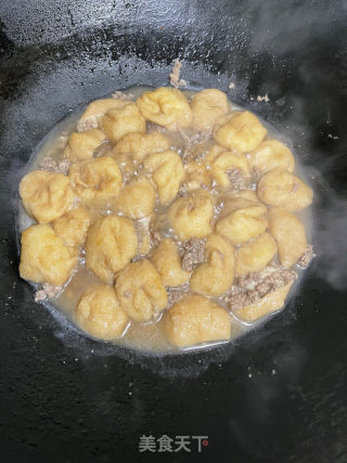 油豆腐炒肉沫的做法步调：10
