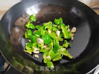 青椒炒牛筋的做法步调：4