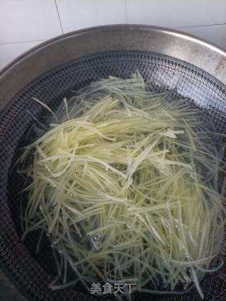 杭椒炒土豆的做法步调：3