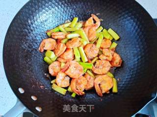 翡翠开背虾的做法步调：7