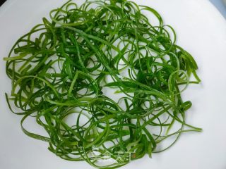 小葱拌鹅蛋的做法步调：6