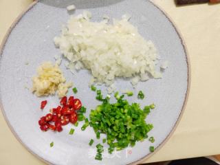 喷鼻辣鸡蛋的做法步调：1