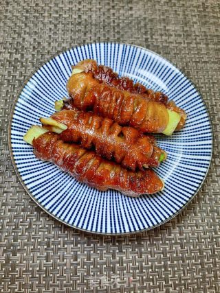 肥肠卷年夜葱的做法步调：10