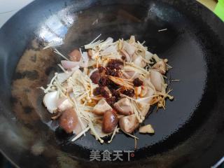 鸭血粉丝汤的做法步调：5