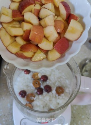 苹果银耳糖火的做法步调：6