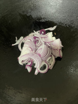 洋葱炒牛肉的做法步调：8