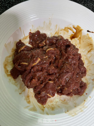 洋葱炒牛肉的做法步调：4