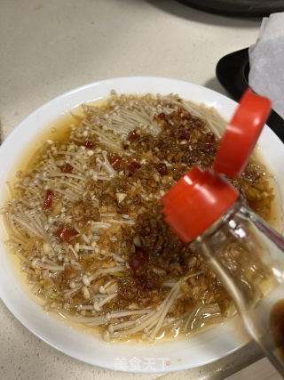 蒜蓉金针菇的做法步调：10