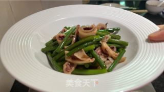 蒜苔炒干鱿鱼的做法步调：12