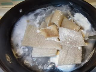 肉皮冻的做法步调：4