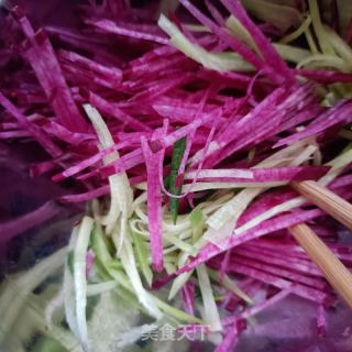 麦卢卡蜂蜜拌紫佳丽萝卜的做法步调：4