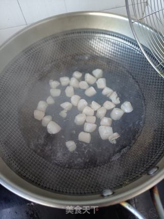 韭菜炒陈贝的做法步调：4