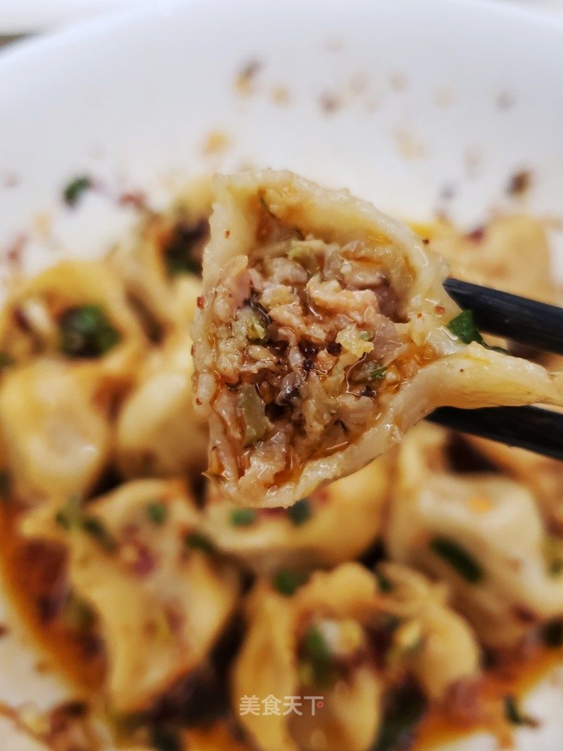 西安特征好食～油泼饺子的做法