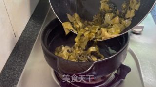 酸菜鳗鱼煲的做法步调：11