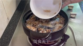 酸菜鳗鱼煲的做法步调：13