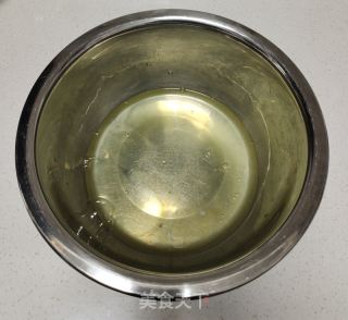 年夜米粉蒸蛋糕的做法步调：2