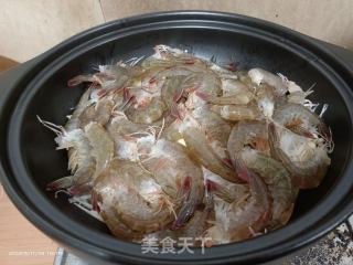 蒜蓉金针菇粉丝陈虾煲的做法步调：13