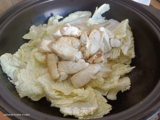 娃娃菜粉丝豆腐肥肉煲的做法步调：12