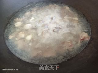 娃娃菜粉丝豆腐肥肉煲的做法步调：9