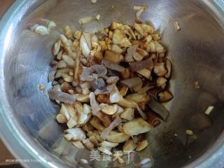 娃娃菜粉丝豆腐肥肉煲的做法步调：7