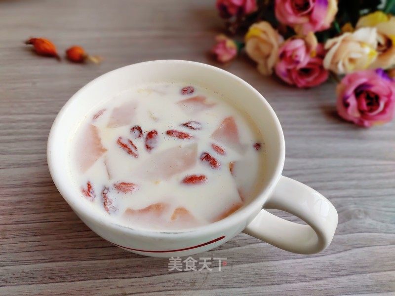 木瓜炖牛奶的做法