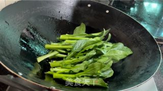 菜心炒牛肉的做法步调：8
