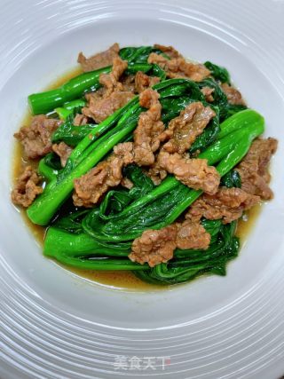 菜心炒牛肉的做法步调：14