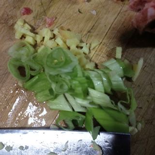 肉沫海米青菜粥的做法步调：6