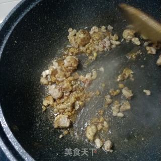 肉沫海米青菜粥的做法步调：10