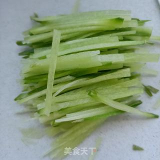 拌青萝卜的做法步调：2