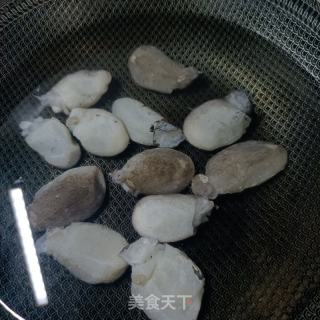 皱皮椒炒章鱼腿的做法步调：3