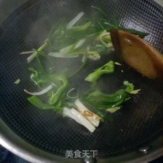 皱皮椒炒章鱼腿的做法步调：12